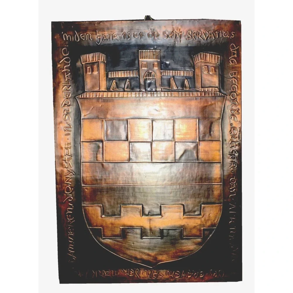 Vintage Hammered Embossed Tooled‎ Cooper Viking Norwegian Castle Crest Wall